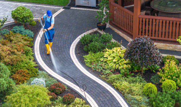 Best Garage Pressure Washing  in Waseca, MN